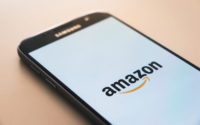 amazonのメールだけ英語になったのはなぜ?