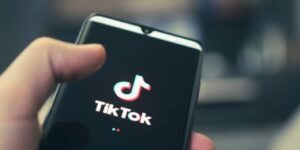 TikTokをidなしで保存する方法をスクショ解説！いちばん簡単なのはコレ